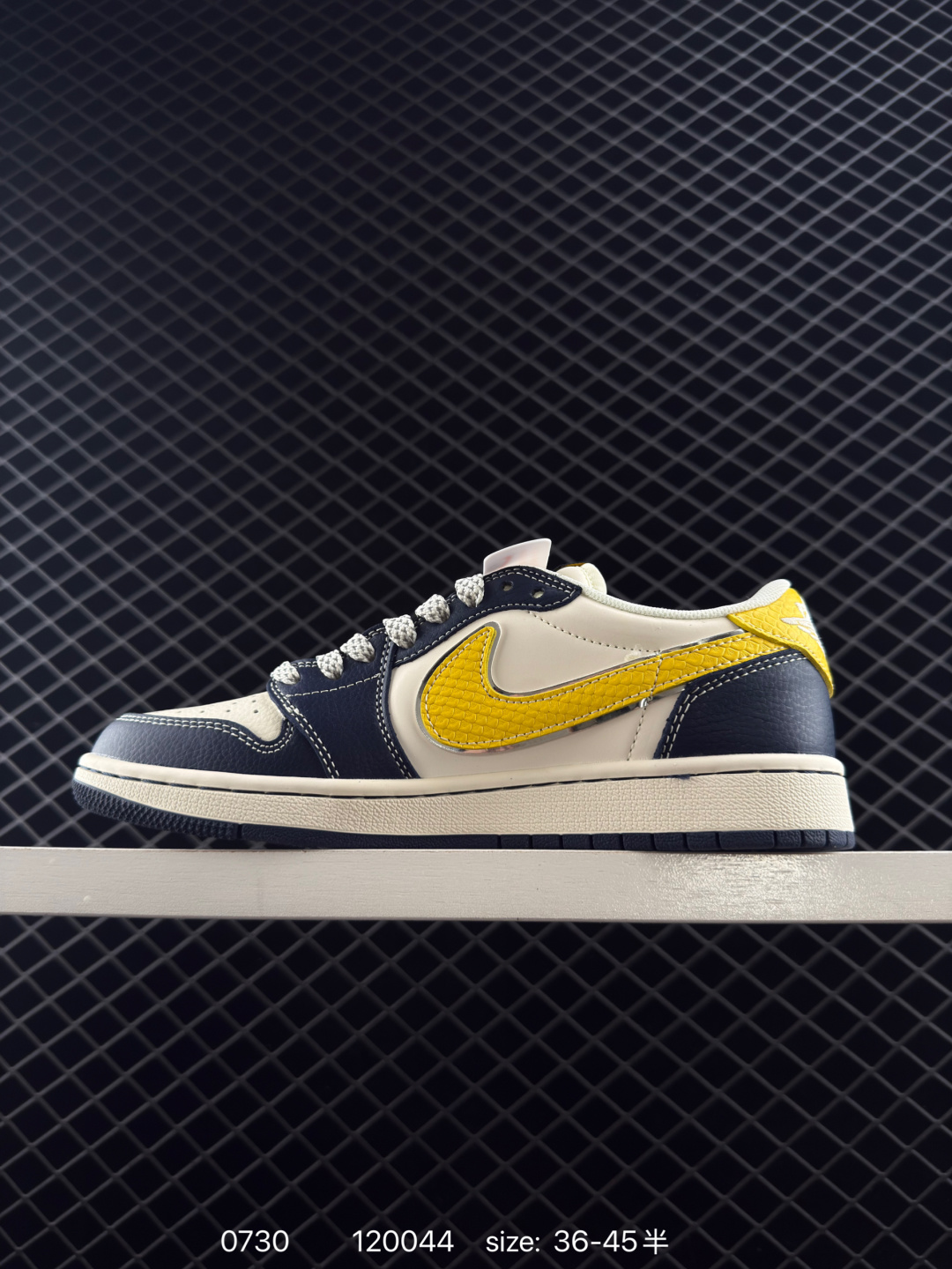 Nike Air Jordan 1 x Travis Scott AJ1